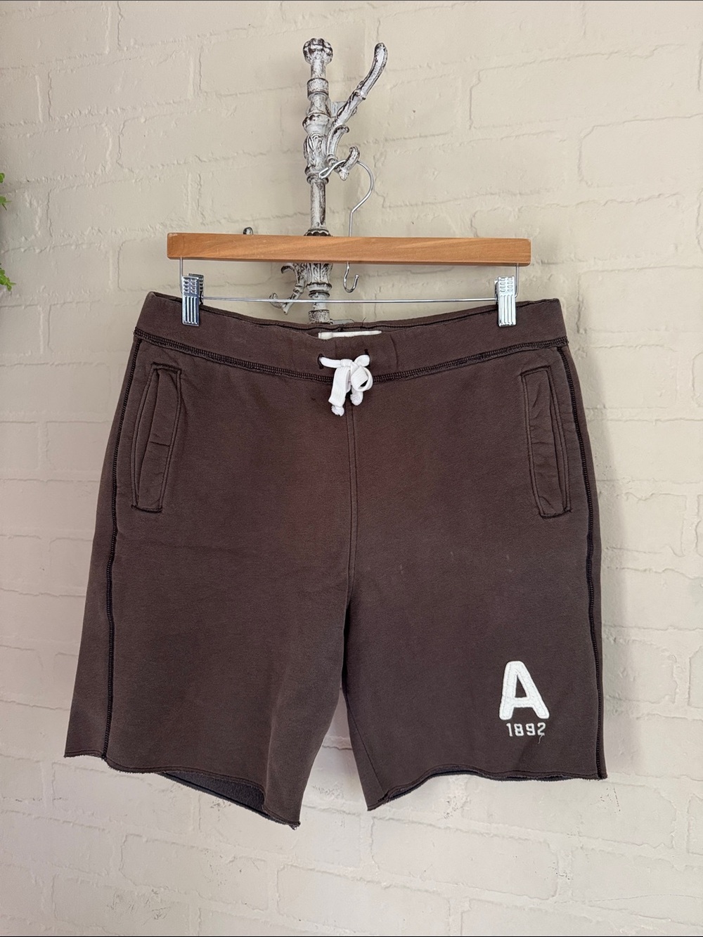 Abercrombie Men's Brown Athletic Drawstring Shorts  'A' Patch cotton blend soft